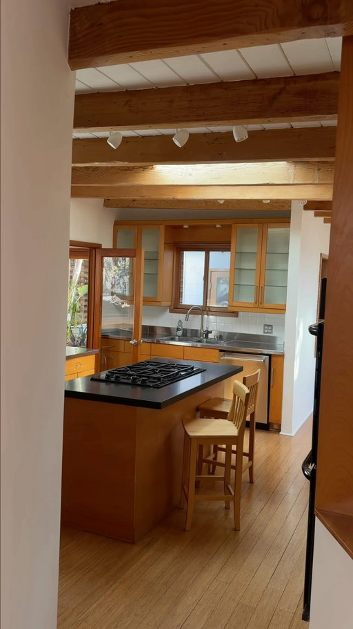 im crying of happiness posting this, how lucky am I? I’m so beyond grateful to call this place home. thank you to everyone who has supported me and led me to this place. I can’t believe I get to sleep, create, and make memories in this space ❤️ beautiful florals by @concretestems #newhome #midcentury #fyp #home