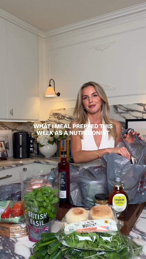 What I prepped this week as a nutritionist 
Want all 3 recipes + the full M&S shopping list? Use the link pinned in comments. 
 
Ad This week’s meal prep was made even easier because I ordered everything through Ocado, including all my M&S favourites. I always look out for the M&S Eat Well flower too, such an easy way to spot more nutritious options while I shop.
 
First up, maple chicken breakfast sausage muffins with homemade M&S chicken mince patties, whipped cottage cheese, cheese and fresh tomato. A really handy protein-rich breakfast to have ready in the fridge. My husband ate two for lunch, so just a warning.
 
Then my Parmesan, basil, pea + chicken protein filling. Peas are having their moment and the M&S pre-cooked chicken is forever in my fridge. Protein from the chicken, plus fibre and plant goodness from the peas.
 
And Turkish pasta pots with M&S fibre pasta, rose harissa beef, garlic yoghurt, fresh salad and spiced butter. A nice protein + fibre combo, and cooking and cooling the pasta increases resistant starch, which our gut microbes love.
 
M&S Storage Container: T342941D

#mealprep #healthyrecipes #healthyfood
