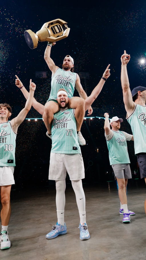 SQUAD GAMES TOUR SIZZLE 🎬

This was shown in front of 180K fans across 22 cities across the US. It was awesome to have this piece kick off every tour show, but more importantly, highlight the journey and legacy the dudes have built over the years.

A HUGE thank you to everyone who came out to a show this year! 👊🏼🙇🏻‍♂️🫡

🎬: @derektors_cut 
🎵: @thisisvo & @zaydewolf