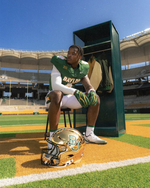 Modern take on a classic look

#SicEm