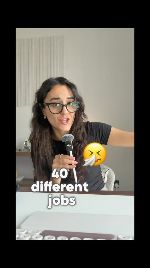 In 2026, sending one resume to 40 different jobs isn’t gonna cut it, so you might want to try Enhancv out 👀 #resume #jobhunt #career #enhancv