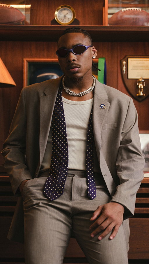 #AbercrombiePartner @jjettas2, pro wide receiver for NFL by Abercrombie.
