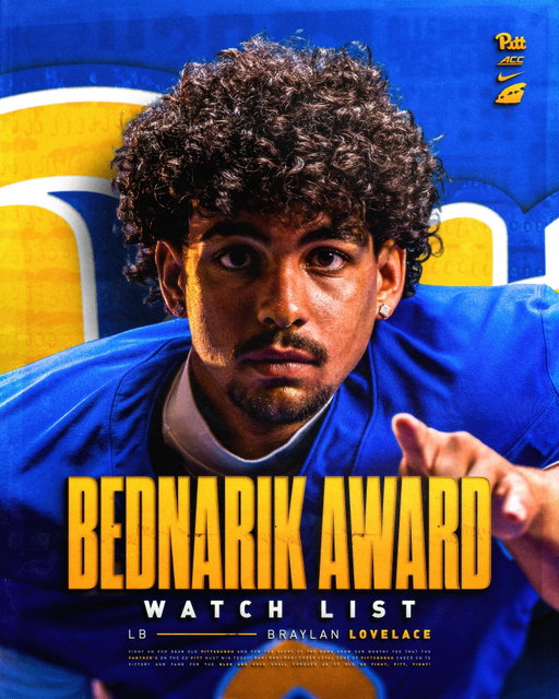 Leading the sharks 🦈 @braylan.lovelace 

Braylan Lovelace has been named to the Bednarik Award Watch List, presented to the nation’s top defensive player!