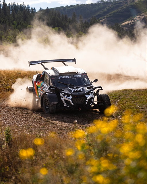 Our first proper @stryker.motorsport testing @aintcareacres before we’re headed Eastbound to Ojibwe!

Fine tuning the @canamoffroad based Maverick R machine for all the fun on the stages 💪 Driving this beast gives us permasmile!
