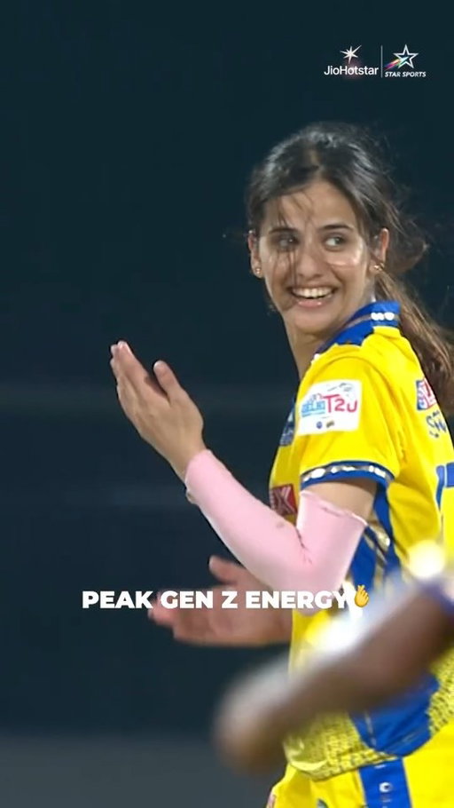 Absolute queen behaviour 🫰

Central Delhi Queens’ Medhavi Bidhuri stole the show with a sensational 2/24 against South Delhi Superstarz! 😍

Watch Women's Delhi Premier League 2026 | LIVE on Star Sports & JioHotstar! #WDPL