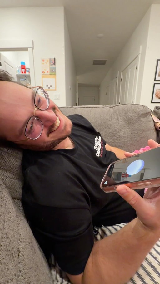 I never go to bed because I’m too busy doing dumb things with my husband 😂

Thanks to @husk.irl for inspiring us to try this because the results were way too good not to share!😂