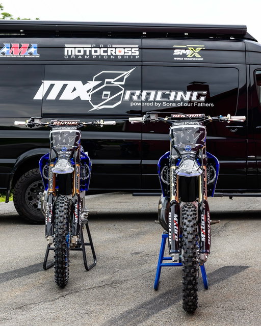 .
Currently developing plans for future restructuring of the @mx6.racing Amateur Program; MX6 is gifting Travis Schneider with 1 bike but he’s taking home 2 full-frame rebuilds by MX6 mechanic Brendan Meyer of @travy_mx582 race bikes to keep him rollin’. So stay tuned for a full reveal of plans to come. 
.
#STAPES #StapesPerformance #MX6 #MX6Racing #TravisSchneider