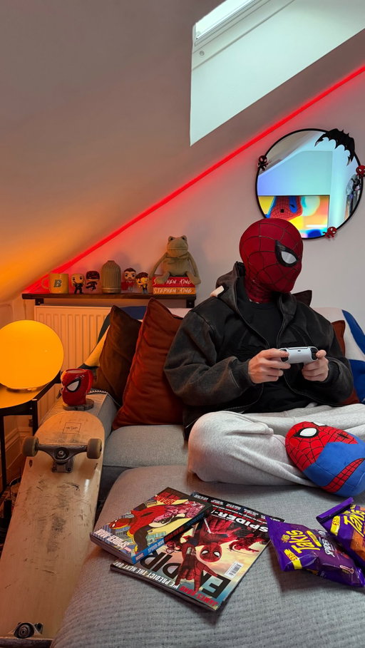 current status: dodging reality and pumpkin bombs 🎃🎮

#apartmenttherapy #roominspiration #bedroomideas #spidey #ledlights