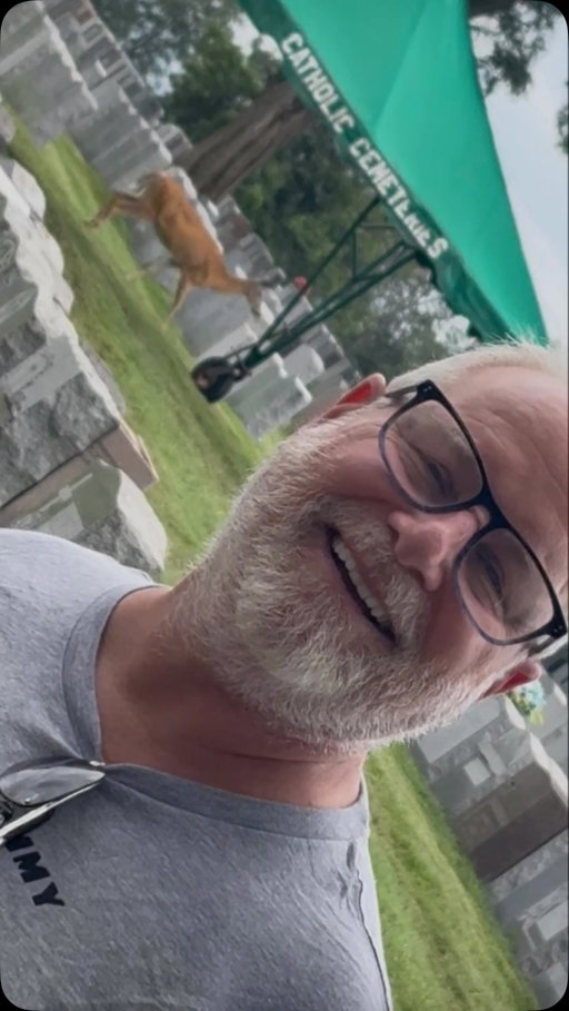 As I was leaving my mom’s grave at Holy Cross Cemetery in North Arlington, I had a visit 🦌 . How great 🤍thanks Ma #family #love #memories #mother #missingyousomuch