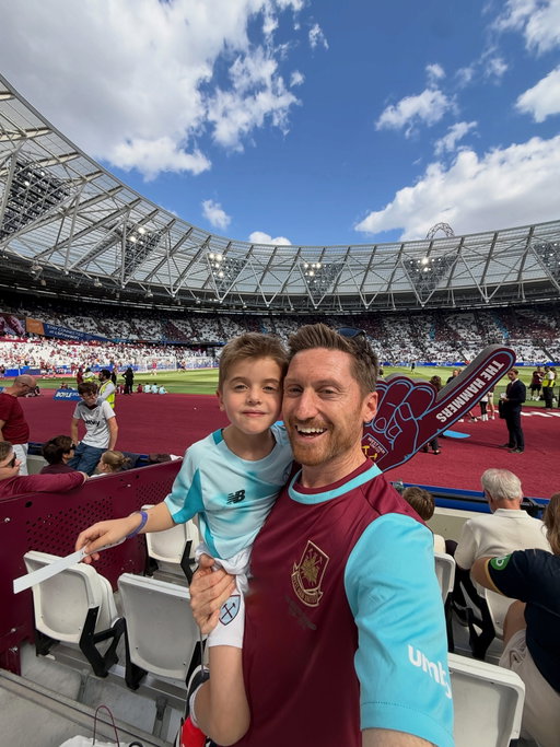 A real birthday treat & 34 years later, history repeats itself in the craziest way at Roo’s first ever West Ham game…..The crazy part is that MY first ever Hammers game (92/93 season) was also a year when we were also aiming for promotion into the PL. That same season, we played our first home game also on 22nd August and even more bizarrely….also against Charlton! It doesn’t stop there as we also lost that day too FFS…. However other than the result, I wouldn’t change a thing. Seeing Roo take in a big stadium atmosphere for the first time, a day I will remember just as much as I did 34 years ago with my Dad. He took it like a champ and we then (at his request) spent the evening practising so he doesn’t do a Taty and miss a last minute pen 😂 …..We will get them next time…. ⚒️⚽️❤️ Big thanks goes to @dplummer77004 for giving us his tickets for the day, Dan is a a proper OLAS ⚒️ and an old school friend who now via his company Lilley Plummer is the official sleeve and insurance partner of the Hammers, what a journey!