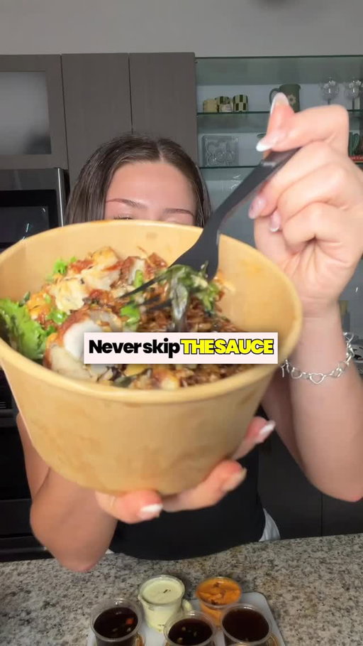 A good sauce changes the whole bowl. 

We spent time tweaking this recipe until the balance of savory, sweet, and slight kick felt just right. 

Tap the link to order and try it yourself. 🥢 #bowlsofrice #bowlsofricepartner #milwaukeest #milwaukeefoodie #wisconsin