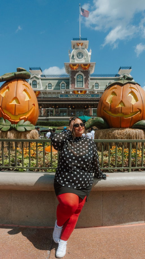 Disneyween is officially here at Magic Kingdom! 🏰 

It’s officially the best time of year! Who else loves Halloween at Disney? 🎃✨🐭🕸️👻

🏷️
#disneyween #disneyhalloween #magickingdom
