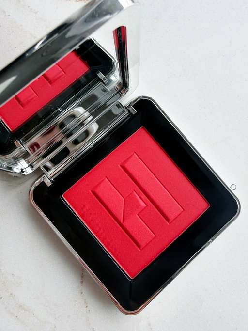 My first @hauslabs blush and its safe to say it wont be my last!! Watermelon Bliss is absolutely gorgeous and I can attest that she does last ALL day!!! 

What it is:  Talc-free blush with redness reducing fermented arnica and hydrating squalane and hydraberry. One swipe, blendable color that lasts all day.

Highlighted Ingredients:  

- Fermented Arnica: Visibly reduces redness and irritation
- Hydraberry: Extracted from red raspberries, delivers immediate and long range skin hydration and supports the skin barrier
- Plant Squalane: Nourishes and softens skin

#hauslabs #hauslabsblush #blush