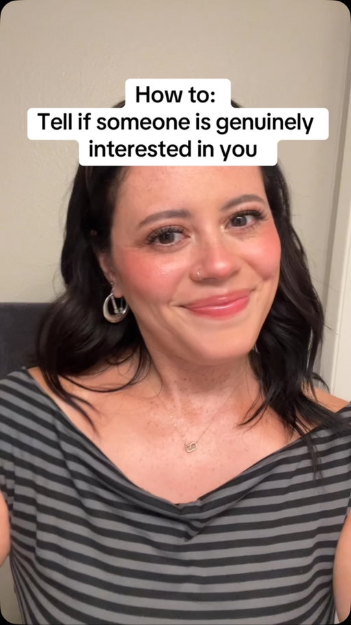 How to: tell if someone is interested in you #thegirlwhoanalyzes #psychology #bodylanguage #howto