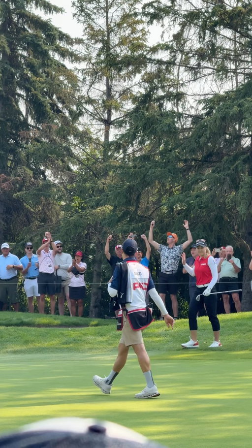 A massive roar from the crowd as Brooke chips in for eagle during the Final Round! 🔥👏 #BrookeBrigade