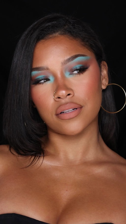 This dramatic brow bone look has been T R E N D I N G. Tutorial coming next 🦋 #makeupinspo #makeuptransition