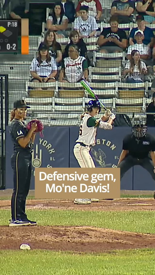 Mo'ne Davis tracks one down at the fence!