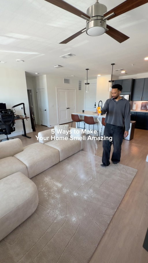 5 ways to keep your home smelling amazing 🍋🌱

#homecleaning #hometips #apartmentherapy #cleantok #cleaningmotivation