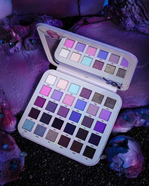 🪽🩵 Gleam x Gloom 🦇💜

When Robert and I launched Divination, we heard you all loud and clear- you expected and longed for MORE PURPLE. So we got to work! 

Please enjoy Robert’s gorgeous Gleam x Gloom world and encyclopedia of purple.  Varying from indigo, royal, violet, berry, to lavender, mauve, lilac, and a whisper of purple. Grounding and blending shades and complimentary tones are sprinkled in with some of the most gorgeous shimmers to accentuate your looks. 

Each mascot/side comes with a Lip Milk and a Lip Mud. 

Gleam has 🩵Wish Lip Milk, a blue raspberry slushy toned gloss with a malt type finish; and 🩷Bloom Lip Mud, a pale, petal pink mousse with a soft, airy blurred matte finish.

Gloom has 🖤Spite Lip Milk, a milky black gloss (much like our best-selling discontinued Black Sugar gloss from the Sickly Sweet collection); and 💜Pinch Lip Mud, a raspberry toned mousse with blue shimmer reflects throughout with the same blurred matte, hydrating and airy finish.

Swatches and more photos to come! 

Gleam x Gloom Palette : $48 USD ea
Lip Milks and Muds : $10 USD ea
Plushy keychains : $18 USD ea

Available Aug 28, 12 PM EST

Artwork and plush designs: @darqprism 
Photography: @zyelbeauty