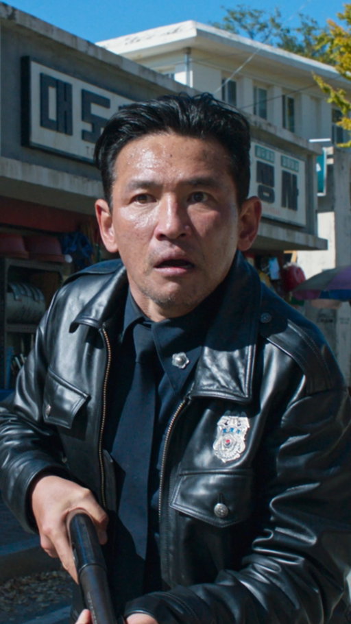 "A breathless, non-stop rollercoaster ride." Na Hong-Jin's HOPE opens only in theaters September 9.

See it exclusively in premium formats, including 4DX, only on September 7.