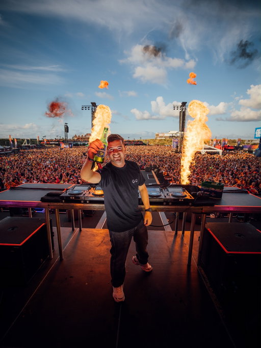 amazing day closing out the Zandvoort Grand Prix! @f1 @heineken 💚🧡