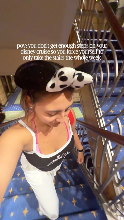 gotta get them steps in one way or another LOL 🏃🏻‍♀️ 
#vacation #girl #cruise #disneycruise #steps @disneycruiseline