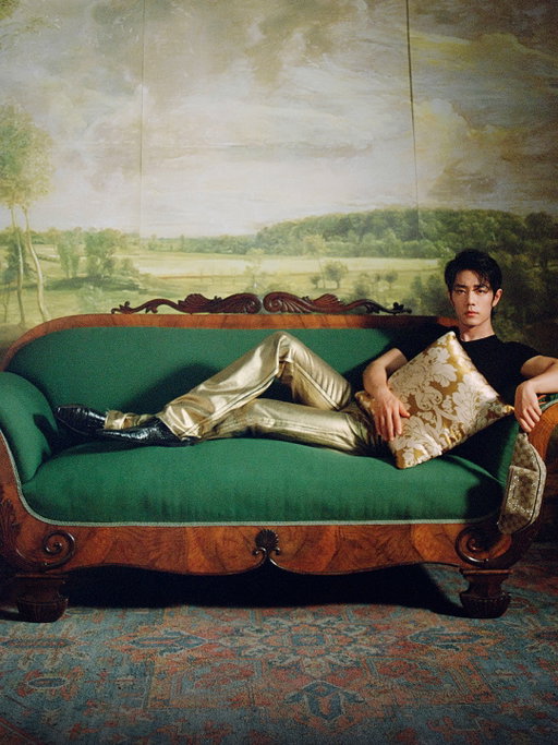 PRIMAVERA 
 
A portrait by Michal Chelbin featuring Global Brand Ambassador Xiao Zhan. 
 
#GucciPrimavera #XiaoZhan