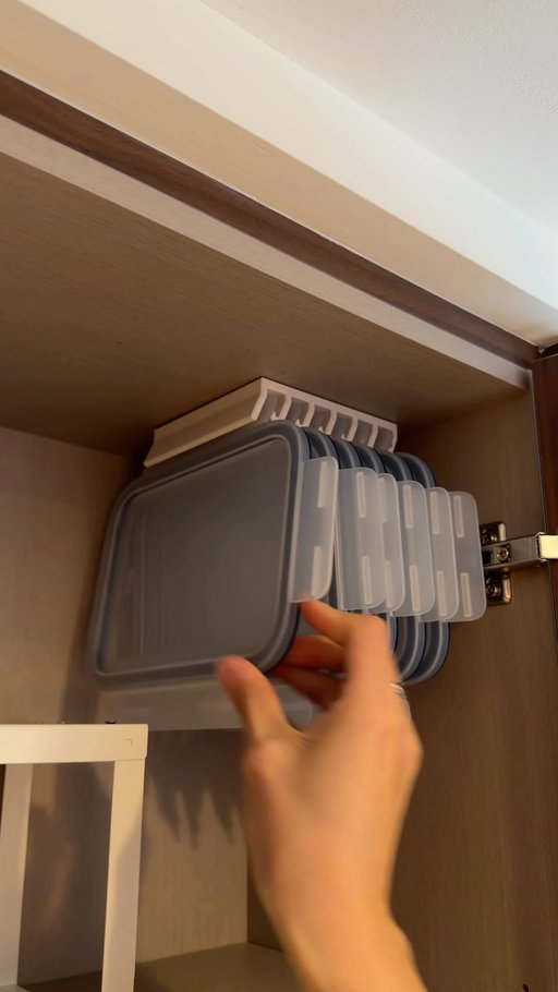 turning my small storage problem into an idea for clean, organized space ✨

i printed this custom slide-in track so my food lids stay organized and effortless to grab. super excited to play more with this and print more designs!

follow along for more functional home 3D prints and design ideas!