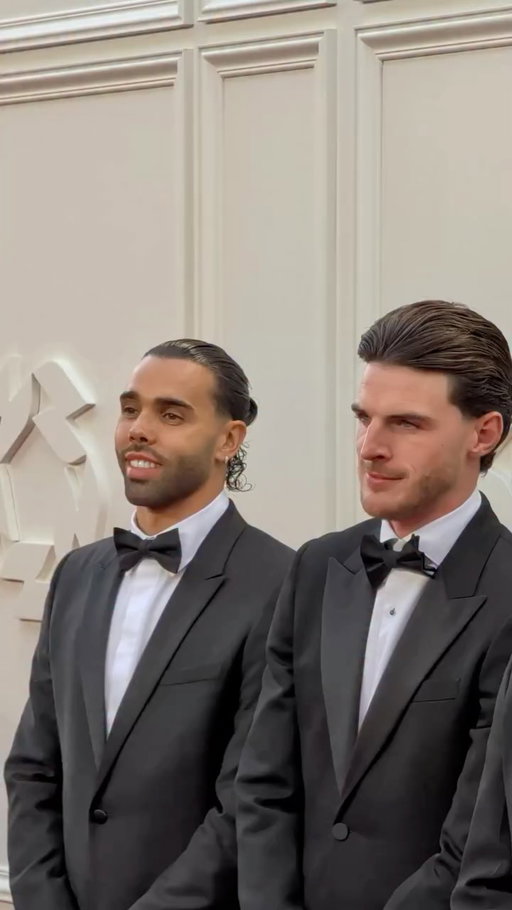 The Arsenal have arrived. 

📍PFA Awards 🏆