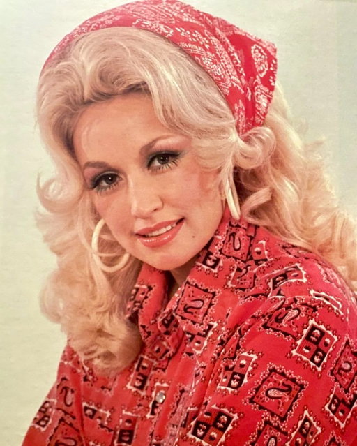 “I am heartbroken to hear the very sad news of Dolly Parton’s passing. Her music and spirit have filled my life, and the lives of so many millions, with so much joy and love. She was the ultimate storyteller. A true American hero who never lost her humor or her heart. Her legacy will live on forever. 💔 RIP Dolly.” -MK
