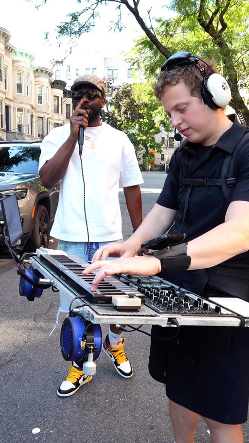 We were peeling off Flatbush Ave towards the park when this squad called us over to their block. One of the guys had recognized me and started yelling at his friend to hop on 😂 When @1nitepackmatic said he was a “rap deejay” I didn’t really know what to expect, but this ended up maybe my favorite dancehall track to date 🙌🔥 We gotta get back to Flatbush asap!!