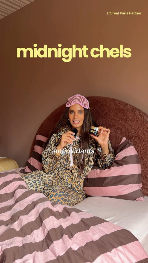 Morning me is thankful Midnight me knew what skincare to use last night!

Those antioxidants and Vitamin E in the @lorealparis Paris Midnight cream repair your skin barrier & make sure you wake up feeling your best🌙🙌🏽 #lorealparispartner #lorealmidnightcream #lorealparisskincare