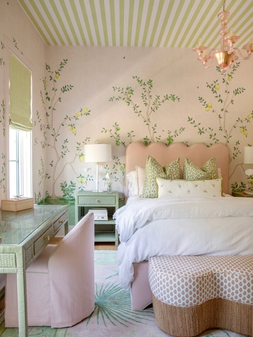 A special room for a very special little girl 🍋This one was SO fun to design. I wanted it to be beautiful & functional~a space that will grow with her as she grows up..it’s just the sweetest 💕