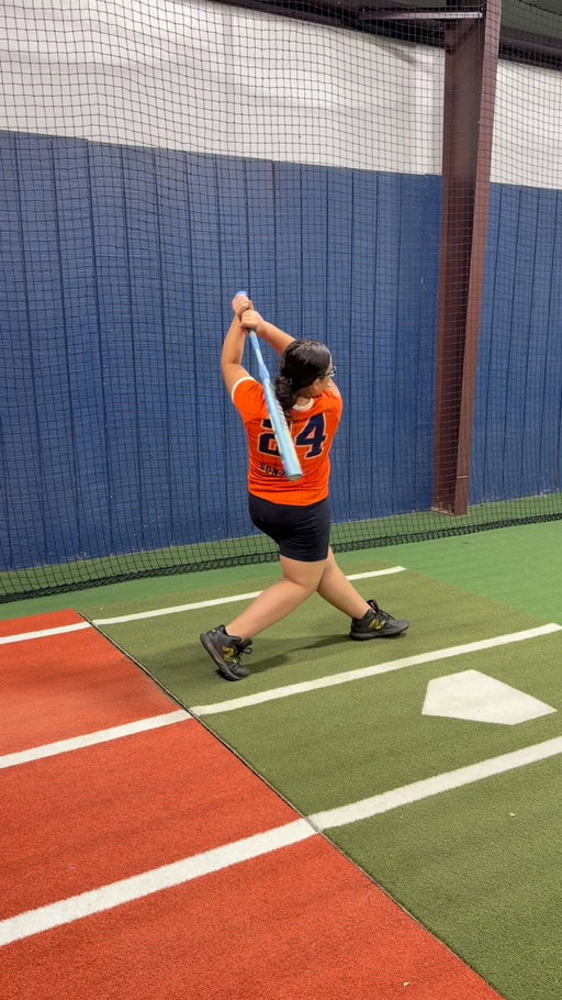 Batting cage session with my @maruccifastpitch Asura Rise 🥎💪🏽 #softballlife #fastpitchsoftball #softballislife #marucci #traininganddevelopment