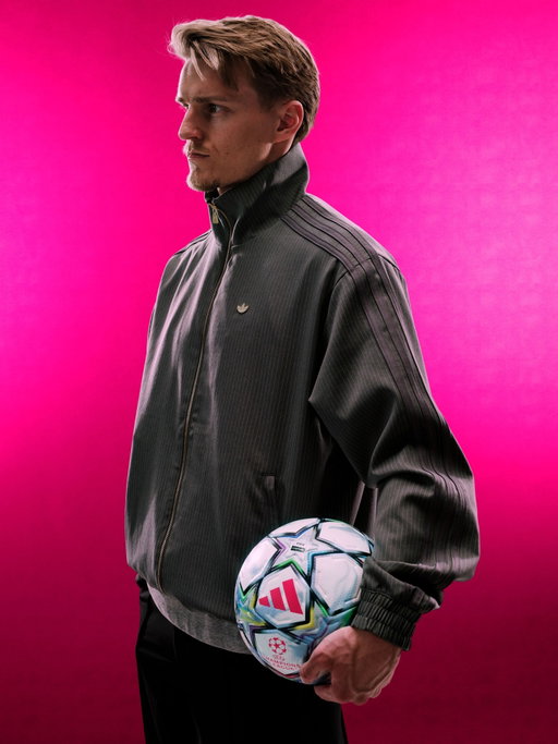 Back under the lights ✨⁣
⁣
A new Champions League campaign starts with the new Official Match Ball.⁣
⁣
🤝 @adidasfootball