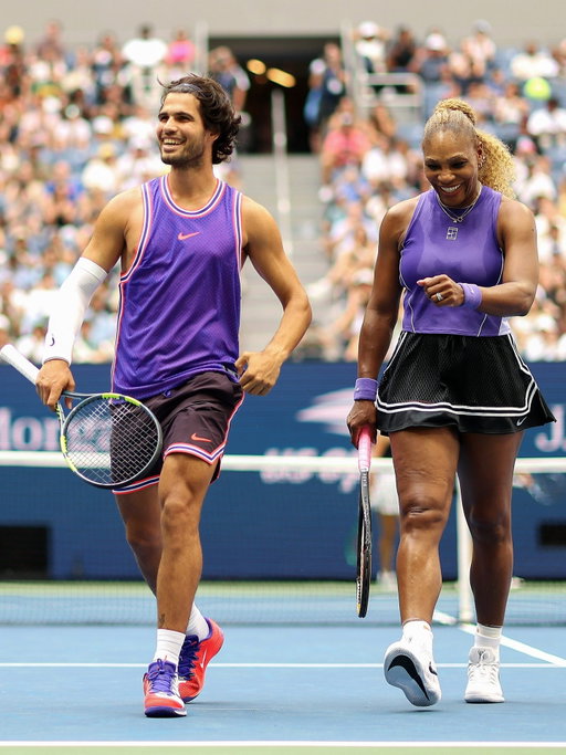 Show me who had more fun at the #USOpen than Serena Williams and Carlos Alcaraz!

The pair made their mixed doubles debut on Tuesday in matching purple outfits and veryyyy big grins. 💜 They may have gotten knocked out in their second match, but they won big in the good energy department. More on Serena and Carlos’s very jolly time at the link in bio.

Photos: Getty Images 
#SerenaWilliams #CarlosAlcaraz