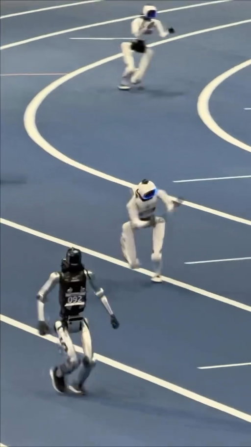 World humanoid robot games. 😳

(via: @khanflicks)
