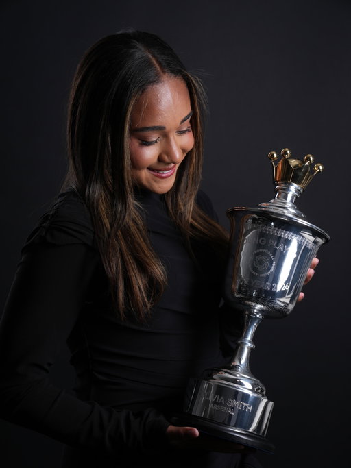Winning the PFA Women’s Young Player of the Year for a second consecutive year means so much to me, especially knowing it’s voted for by my fellow players.

I’m so grateful to my teammates, staff, family and everyone who continues to support me. What a special first season at Arsenal ❤️
