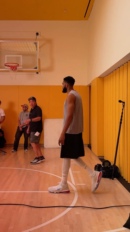 Behind the scenes with New York Knicks star @karltowns on set at Nolen’s private basketball court.