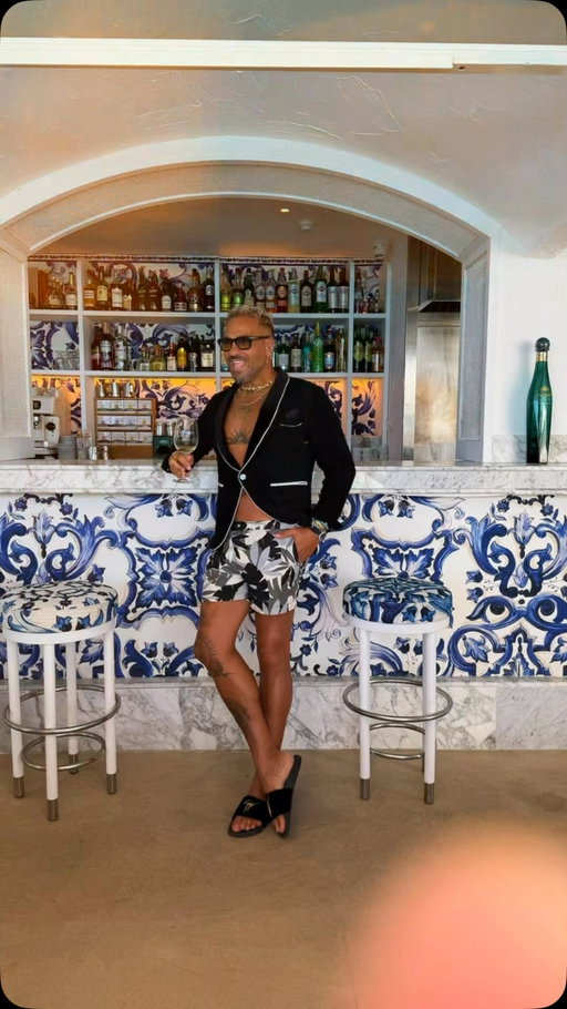 Just collecting moments from paradise. 🌴✨
@dolcegabbana