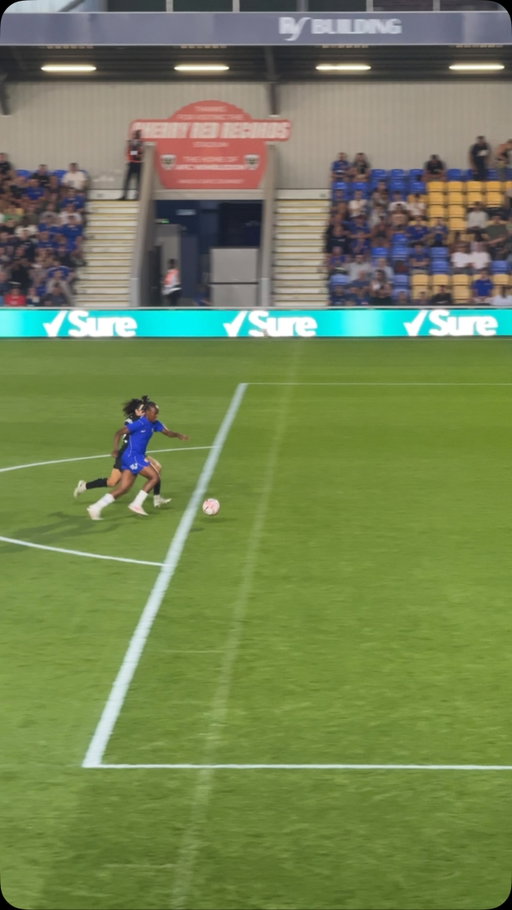 MELVINE MALARD SCORES ON HER DEBUT!!! 👏