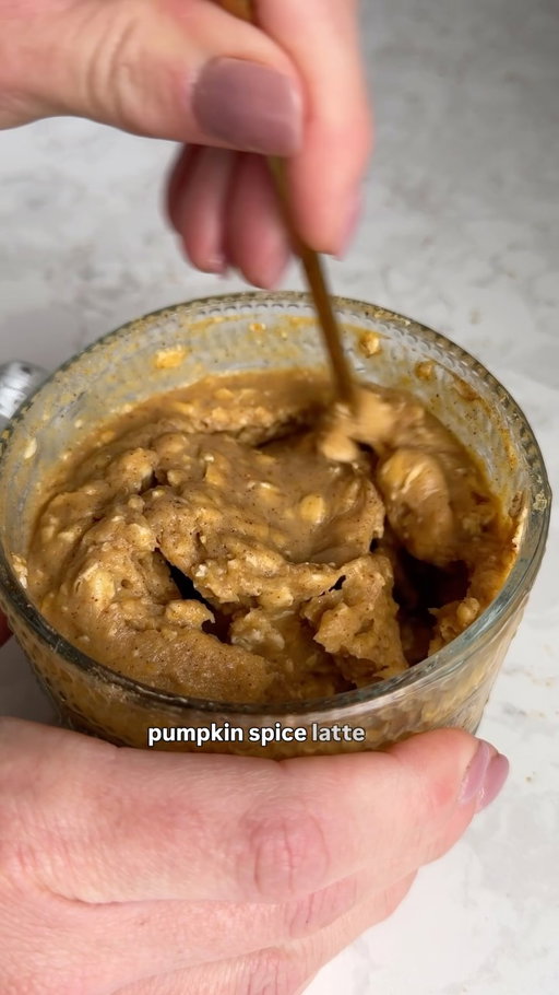 Tis the season for pumpkin spice! 

These PUMPKIN SPICE OVERNIGHT OATS taste like creamy pumpkin pie filling for breakfast but with 30 grams of protein. 

• 3/4 cup unsweetened almond milk 
• 1 scoop @pescience gourmet vanilla protein powder 
• 1/4 cup pumpkin puree 
• 1/2 tsp. Pumpkin pie spice (3/4 if you like it super spiced!) 
• 1/2 cup old fashioned oats 

Combine the milk and protein powder first to get in fully mixed then add in the remaining ingredients. Let it sit overnight and enjoy in the morning. 

324 cals: 30 P / 8 F / 35 C / 5g fiber 

Tips: 
• use 1/4 cup oats and add 1-1 1/2 tbsp chia seeds for added fiber and lower carb 
• any kind of milk works - even water!
• I’m using a whey casein blend protein powder which gets nice and thick 🤌🏻 

Save for later!