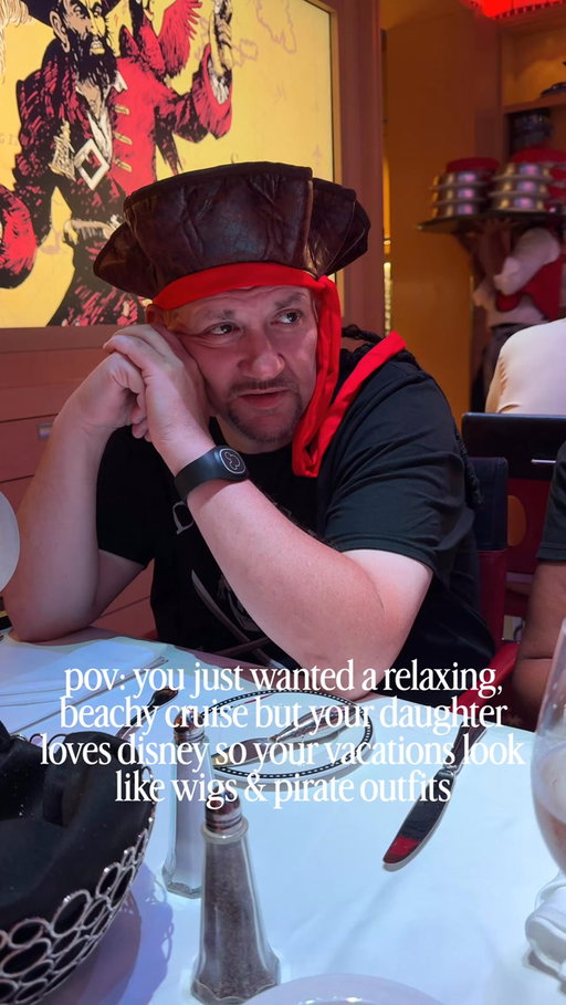 you’re such a team player 🫡 @richstrang HAHA 

#dad #vacation #disney #disneycruiseline #funny