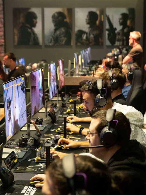 Get hands on with Modern Warfare 4 Multiplayer at the Samsung Booth during Gamescom 2026.

Lock in and experience every moment on the Odyssey OLED G8 with stunning detail, immersive visuals, and the performance built for next-level gaming.

#gamescom2026 #MW4 #Odyssey #SamsungMonitor #PlaySamsung
