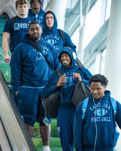 We can confirm, the Tar Heels have touched down on the Emerald Isle 🇮🇪 

Arriving on @aerlingus flight EI4084 this morning, we are just days away from College Football being back 🙌

#MuchMoreThanAGame | #TouchdownDublin | #TouchdownIreland