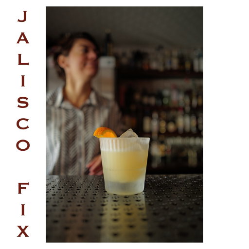 Today’s cocktail:

🇲🇽 Jalisco Fix 🇲🇽

20ml 🍋 juice
10ml honey syrup
10ml @delmagueymezcal Vida
15ml Orange Curaçao
40ml @patron Silver

Shake, pour over ice, garnish with 🍊slice

📥 SAVE this recipe to make it later
.
.
#classiccocktails #cocktailrecipe #satanswhiskers #londoncocktailbar #londoncocktailbar