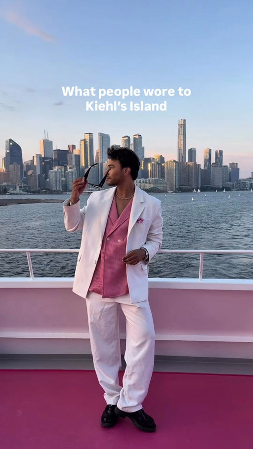 What people wore to Kiehl’s Island. 🩷🤍 Celebrating the new 1cc CollaShot Plump Serum with pink, white, and plenty of vacation-chic looks. 
Which one was your favorite? @kiehls @kiehlscanada 

#torontoinfluencer #torontocreator #fashion