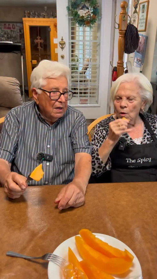 Old Couple Bets On What?! 😳

.
.
.

#reels #funny #couple #love #marriage