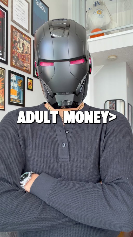 Just a kid with adult money🤪
•
•
•
#toys #marvel #ironman #gadgets #mask