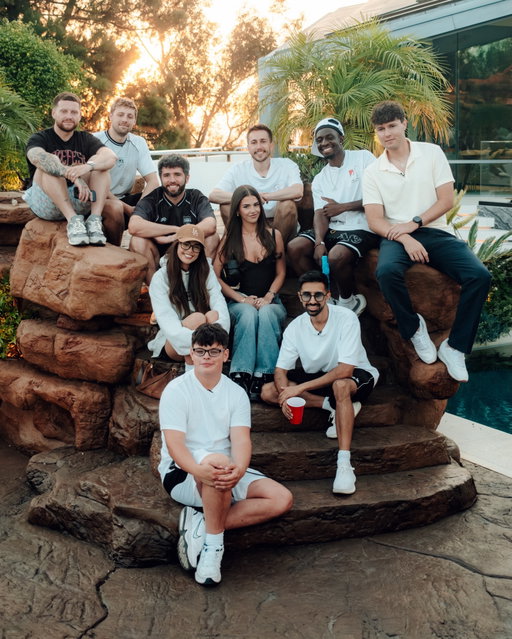 Say cheese! 

You don’t want to sleep on this week’s video! 

#sidemen